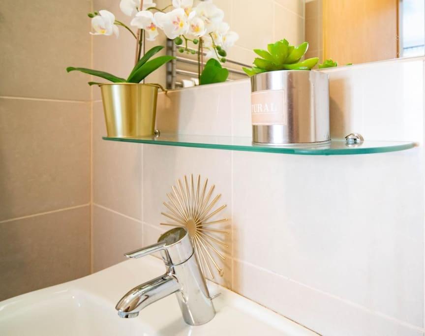 Free Parking! Soho 304, 4 Ppl, Ac, Fast Wifi, Smart Tv Budapest